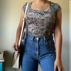 Snake print shirt🐍